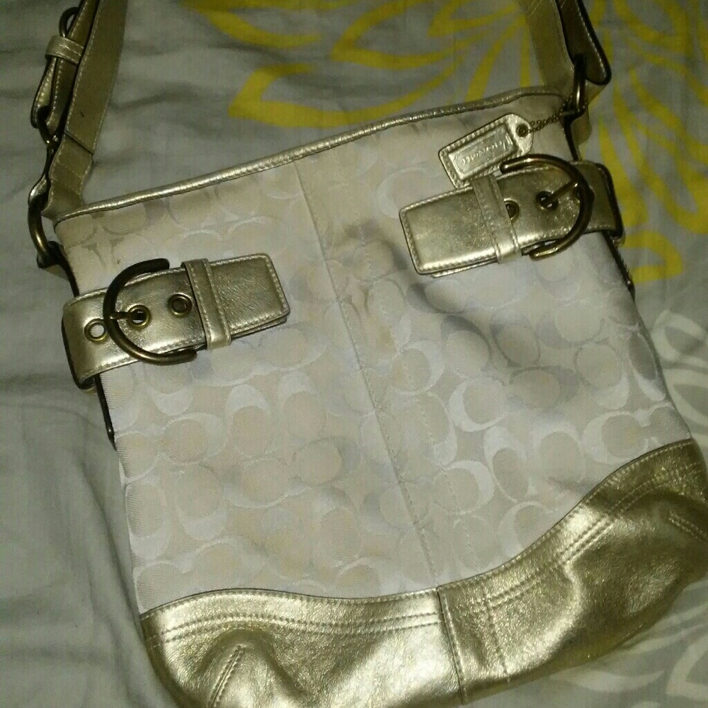✨💕AUTHENTIC COACH HANDBAG💕✨